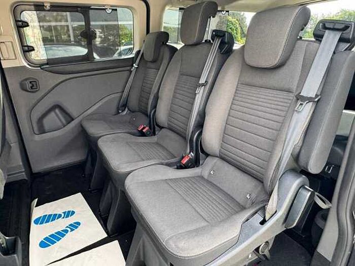 Ford Tourneo Custom 2,0 320 L2 Titanium X AHK