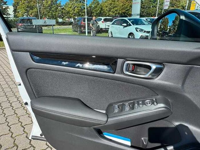 Honda Civic Lim. 5-trg. e: HEV Sport