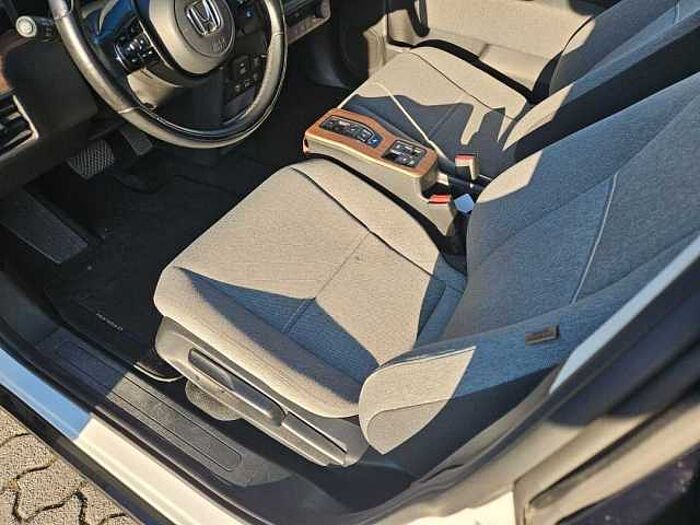 Honda e Advance 17er