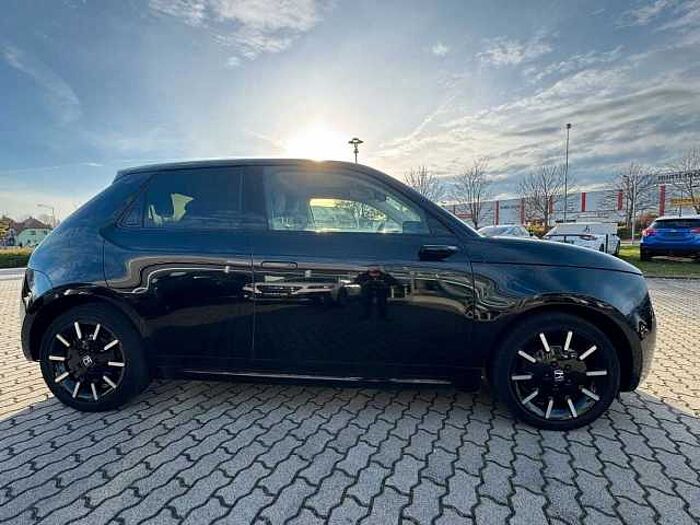 Honda e Advance 17er