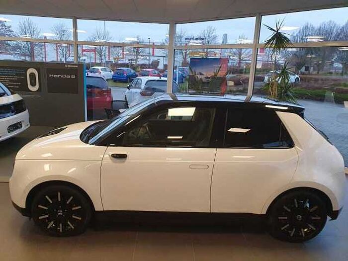 Honda e Advance 17er