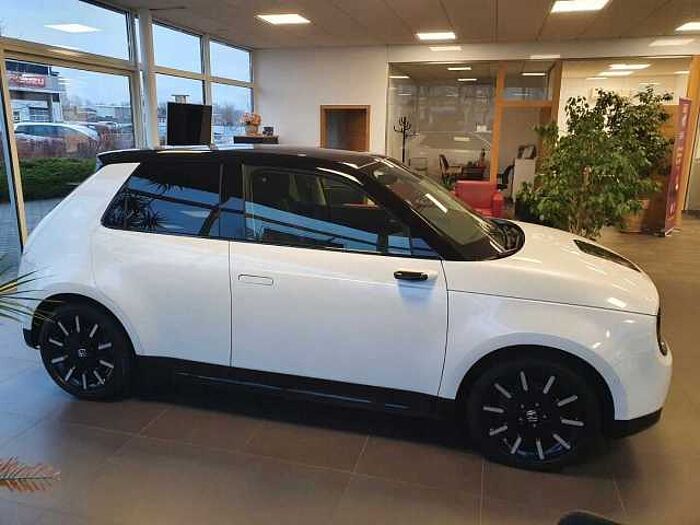 Honda e Advance 17er