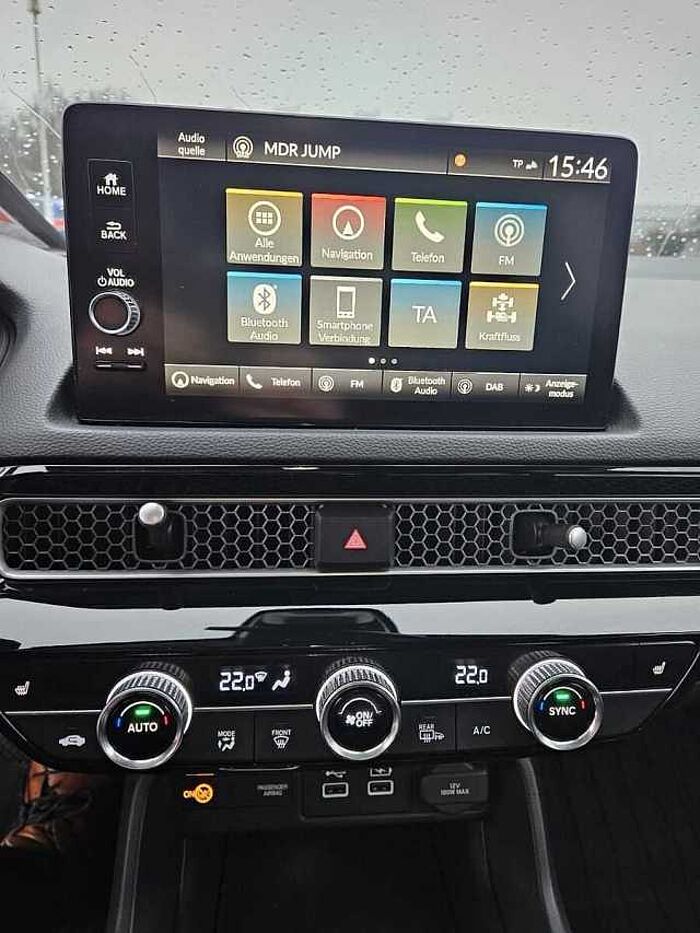 Honda Civic e: HEV Elegance