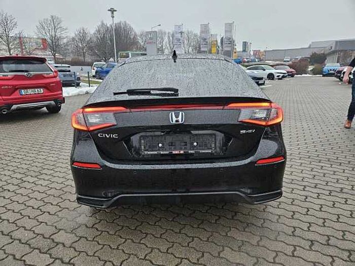 Honda Civic e: HEV Elegance