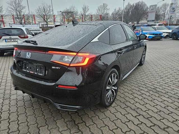 Honda Civic e: HEV Elegance