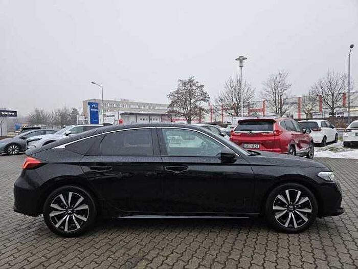 Honda Civic e: HEV Elegance