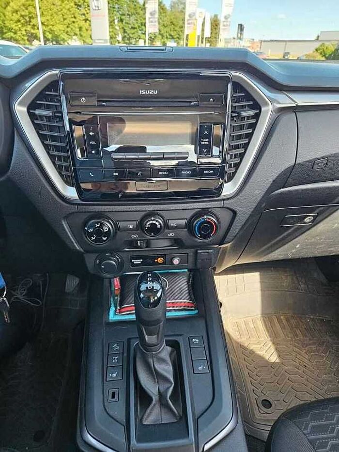 Isuzu D-Max 1,9 Space Cab 4WD LS