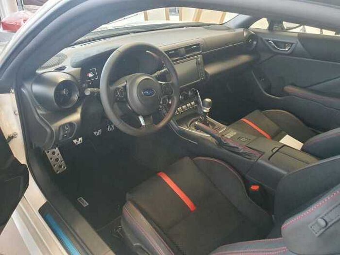 Subaru BRZ 2,4 Sport STI Paket Miltek