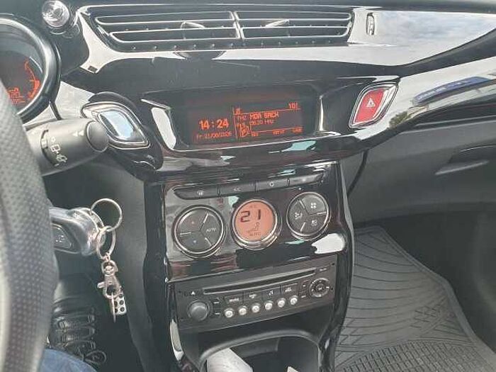 Citroen DS3 SportChic 1,6T 56TKM, Leder