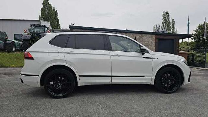 Volkswagen Tiguan Allspace R-Line 4Motion